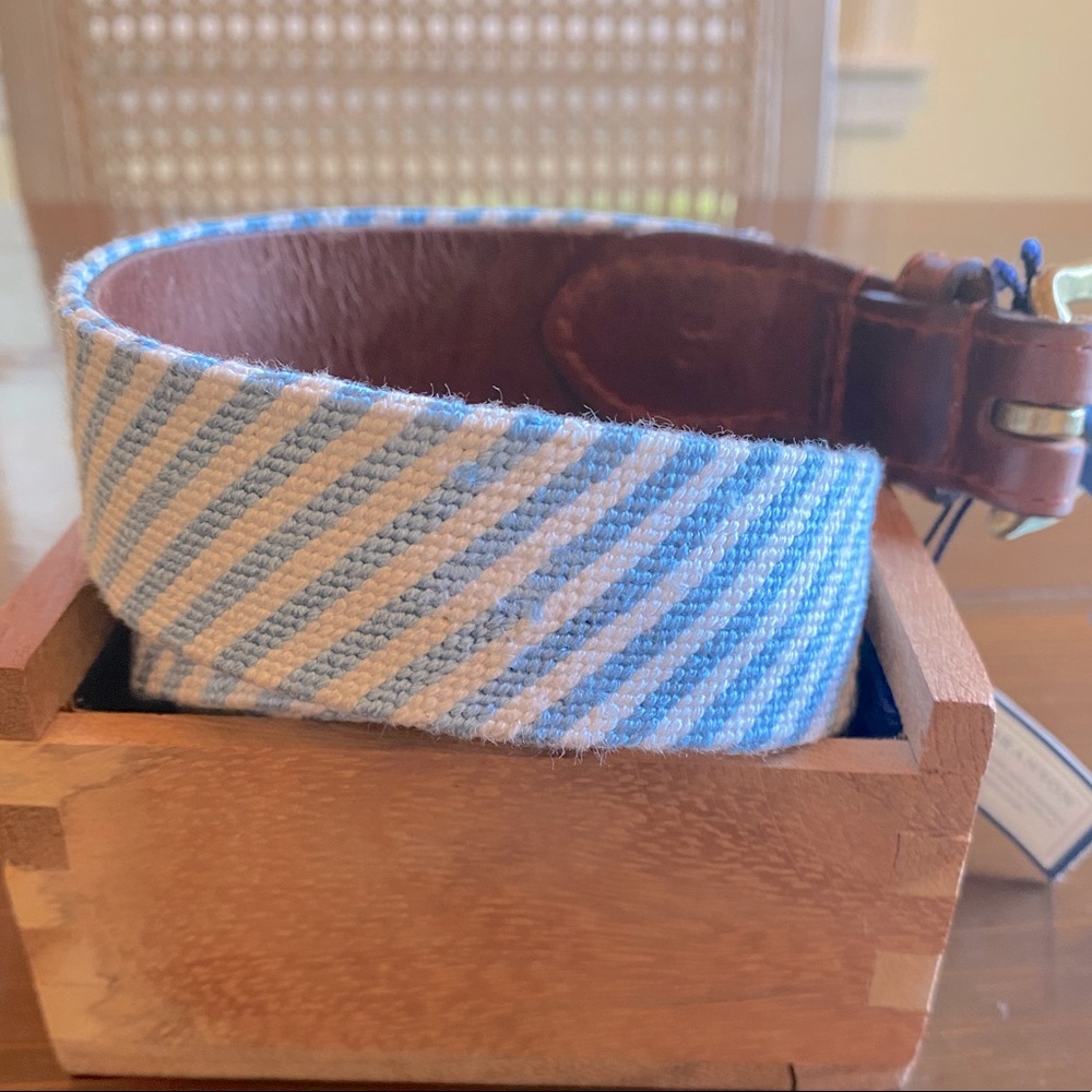 Smathers & Branson embroidered belt white/lt. blue